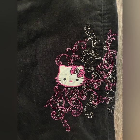 Vintage 2006 Hello Kitty Pants Girls XL Black Velvet Embroidered Y2K - Picture 9 of 9